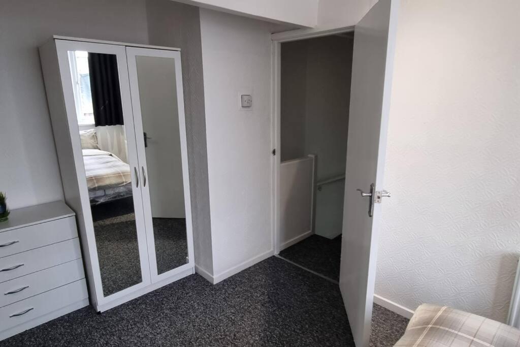 Your Home Away From Home. Leeds (West Yorkshire) Exterior foto